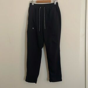 Fabletics ion scrub pant size medium